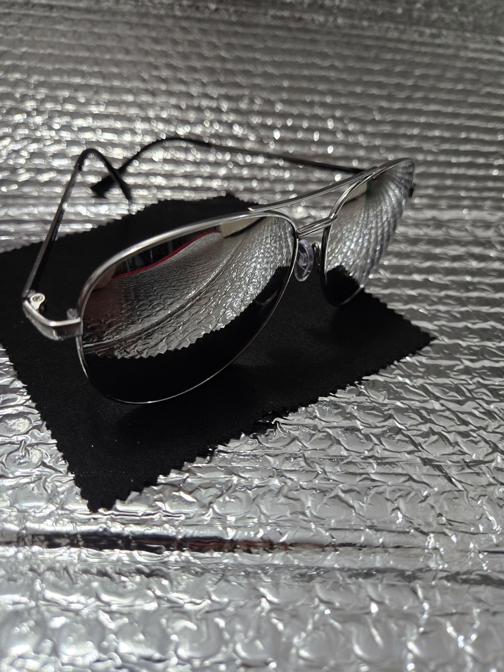 Aviator Sunglasses - Silver Frame with Shiny Lenses